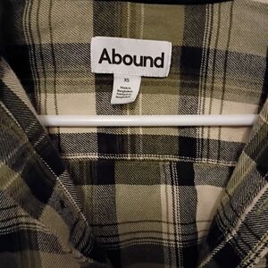 Abound Men's Olive and Black Plaid Shirt